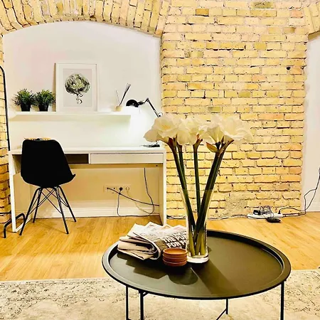 Butas Tomy Old Town Vilnius